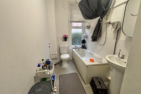 2 bedroom flat for sale, 17 Buckhurst Road, Bexhill on Sea TN40