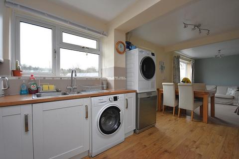 4 bedroom end of terrace house for sale, 8 Rectory Close, Wenvoe, CF5 6AQ