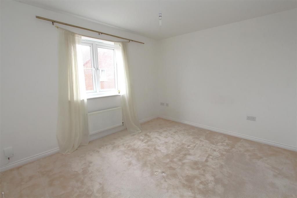 Bedroom 1.JPG