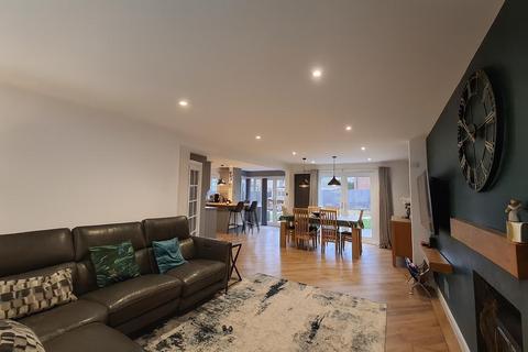 4 bedroom house to rent, Belmont, Hereford