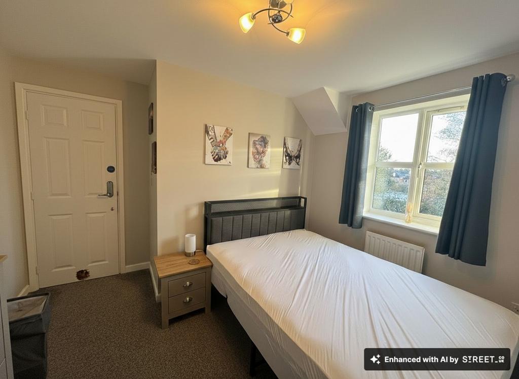 Top floor double bedroom