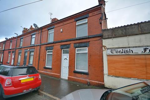 3 bedroom end of terrace house for sale, Heath Street, St. Helens WA9