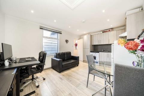 1 bedroom flat to rent, New Park Road, London SW2