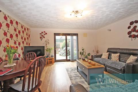 3 bedroom semi-detached house for sale, Mary Rose Avenue, Wootton Bridge, Ryde, Isle Of Wight