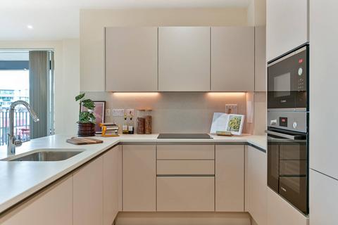 3 bedroom flat to rent, Marble House, Hayes and Harlington, Hayes, UB3