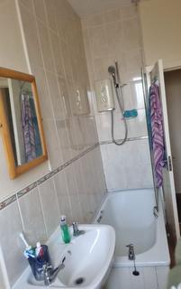 2 bedroom flat to rent, Lothian Street, Bonnyrigg EH19