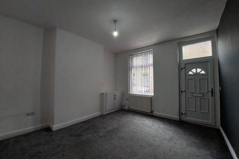 2 bedroom terraced house to rent, Leyland Road, Burnley BB11
