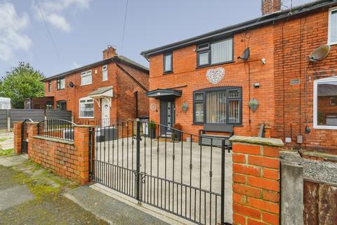 3 bedroom semi-detached house for sale, Hawthorn Avenue, Manchester M26