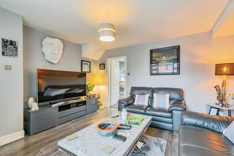3 bedroom semi-detached house for sale, Hawthorn Avenue, Manchester M26