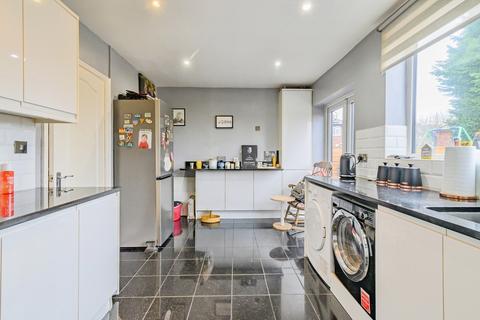 3 bedroom semi-detached house for sale, Hawthorn Avenue, Manchester M26