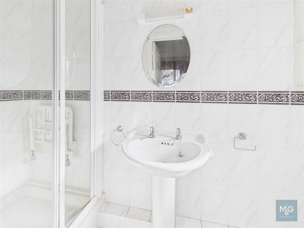 En Suite Shower