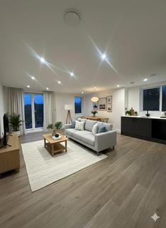 2 bedroom apartment to rent, Mitchley Hill, South Croydon CR2