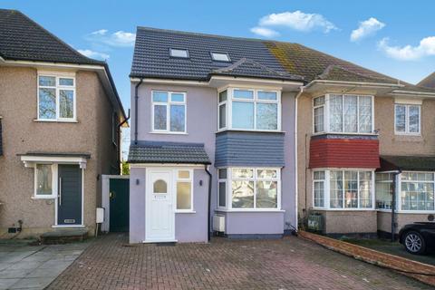 5 bedroom semi-detached house for sale, Petts Hill, Northolt UB5