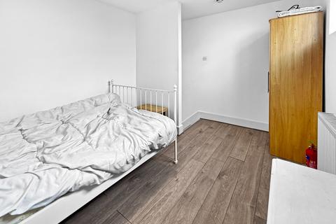 undefined, Courthill Road, London, SE13