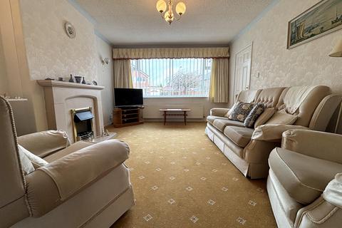 4 bedroom detached house for sale, Lomond Close,, Woodsmoor