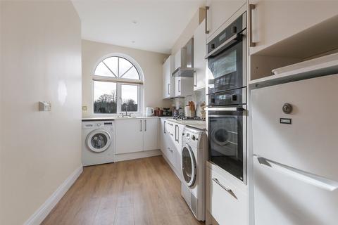 2 bedroom apartment for sale, Station Road West, Oxted, Surrey, RH8