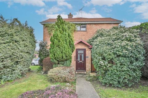 2 bedroom end of terrace house for sale, Cotswold Gardens, Hutton, Brentwood