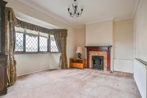 2 bedroom end of terrace house for sale, Cotswold Gardens, Hutton, Brentwood