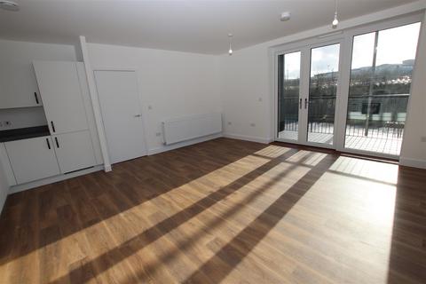 2 bedroom apartment to rent, Scotney Drive, Knights reach, Dartford