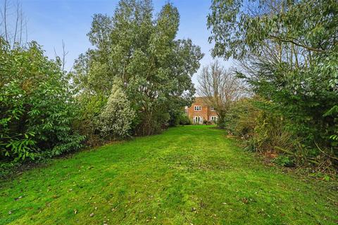 4 bedroom detached house for sale, Colchester Road, Wix
