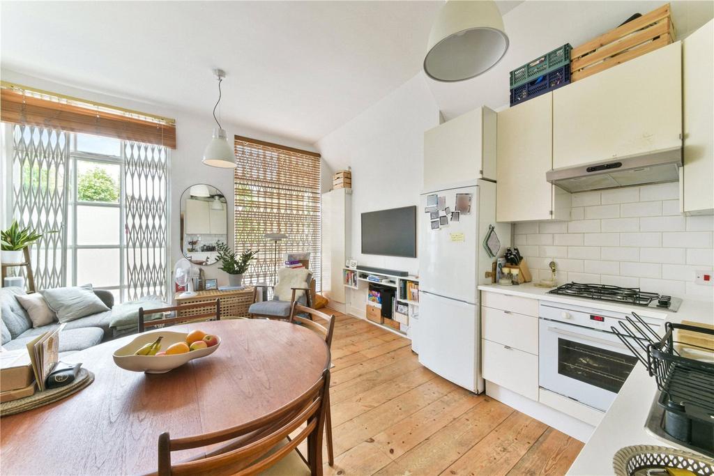 Living Room/Kitchen