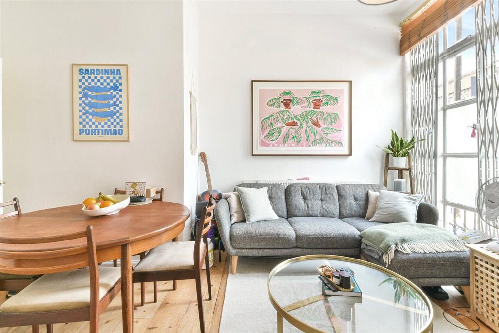 Living Room/Kitchen
