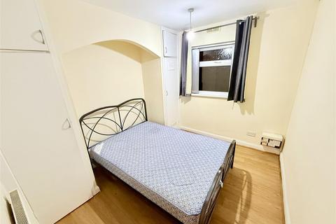 undefined, Waverley Street, Nottingham NG7