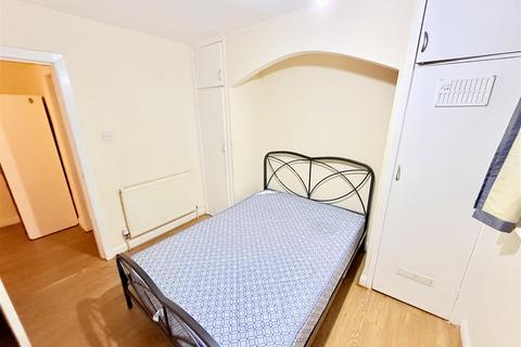 undefined, Waverley Street, Nottingham NG7