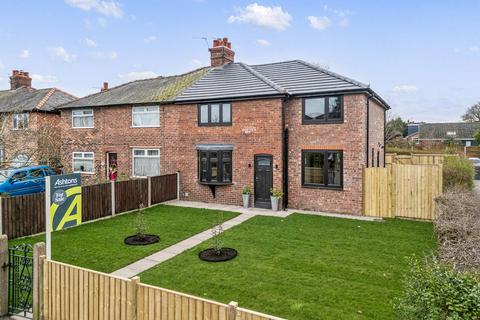 Rushgreen Road, Lymm, WA13