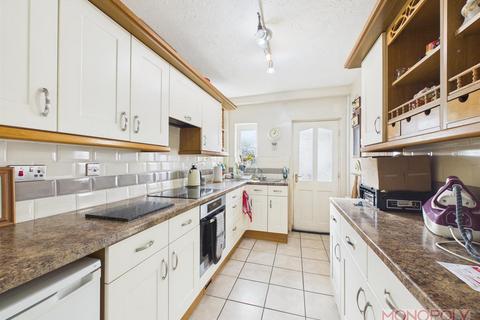 3 bedroom semi-detached house for sale, Campbell Street, Rhosllanerchrugog, Wrexham