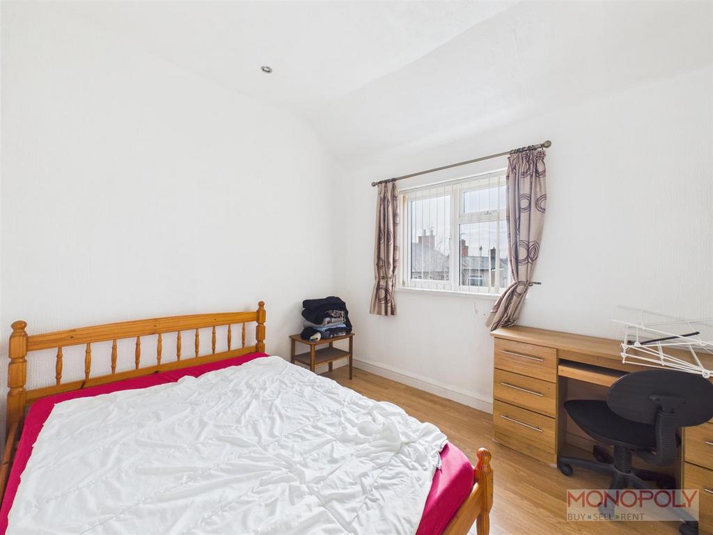 CAM04439 G0-PR0225-STILL010.jpg