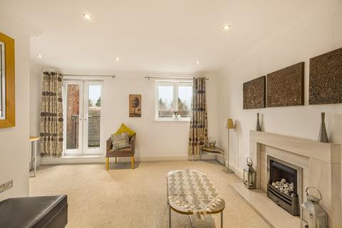 3 bedroom terraced house for sale, Waterside, Sale