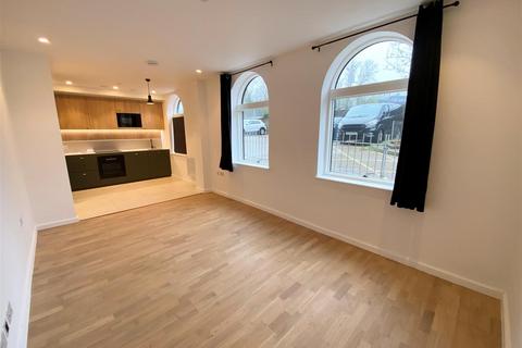 undefined, Salisbury Square, Hatfield AL9