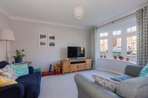 3 bedroom end of terrace house for sale, Cranbrook Drive, Maidenhead SL6