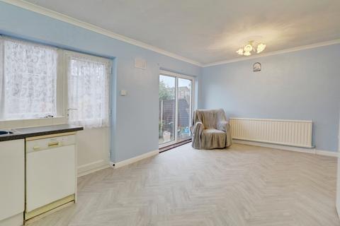 4 bedroom detached house for sale, Meynell Avenue, Canvey Island, SS8