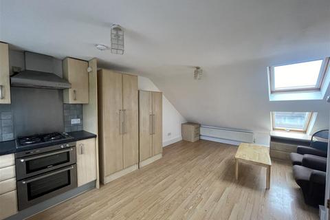 undefined, Kingsbridge Crescent, Southall