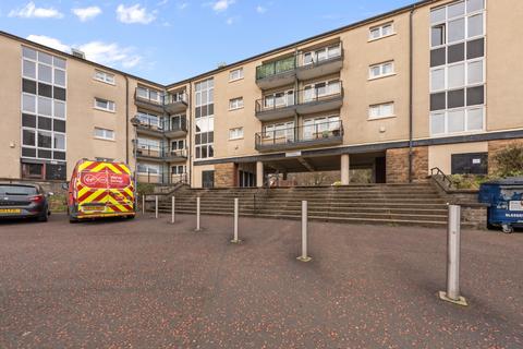 2 bedroom flat to rent, Cathedral Square, Glasgow City, Glasgow, G4