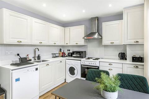 3 bedroom flat to rent, Dudden Hill Lane, London NW10