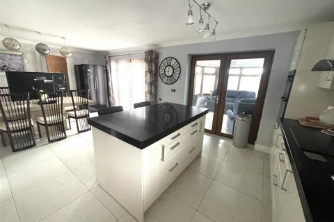 4 bedroom detached bungalow for sale, Whitley Road, Loughor, Swansea