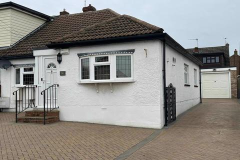 3 bedroom bungalow for sale, Albert Road, South Woodham Ferrers, Chelmsford, CM3 5LP