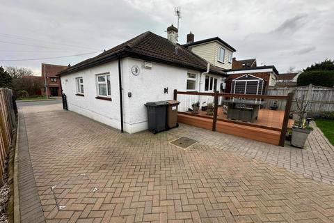 3 bedroom bungalow for sale, Albert Road, South Woodham Ferrers, Chelmsford, CM3 5LP