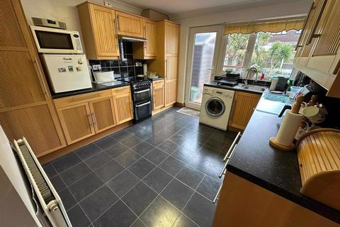 3 bedroom bungalow for sale, Albert Road, South Woodham Ferrers, Chelmsford, CM3 5LP