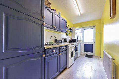 3 bedroom apartment for sale, Adams Crescent, Cornwall PL11