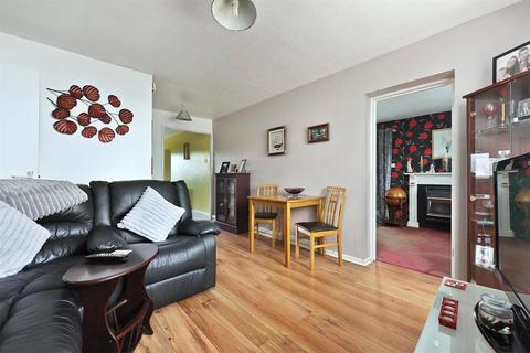 3 bedroom apartment for sale, Adams Crescent, Cornwall PL11