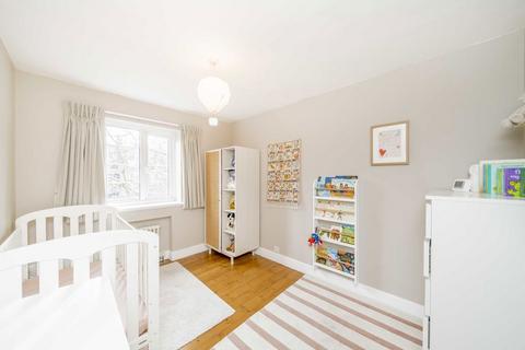 2 bedroom flat for sale, Streatham High Road, London SW16