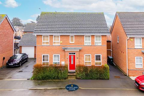 4 bedroom detached house to rent, Marjorie Way, Coventry CV3