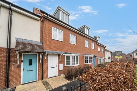3 bedroom terraced house for sale, Texel Green, Ryeland Way, SP11 6GP
