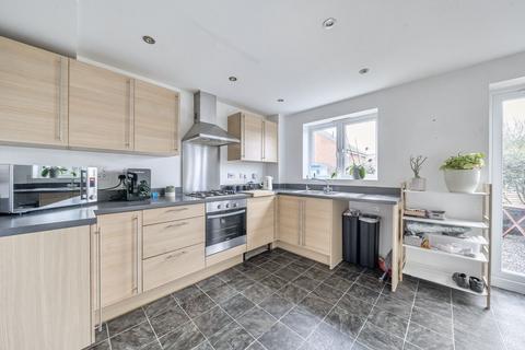 3 bedroom terraced house for sale, Texel Green, Ryeland Way, SP11 6GP