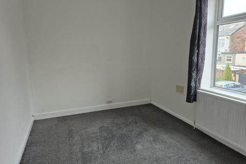 4 bedroom terraced house to rent, Birch Street, Ashton-under-Lyne OL7