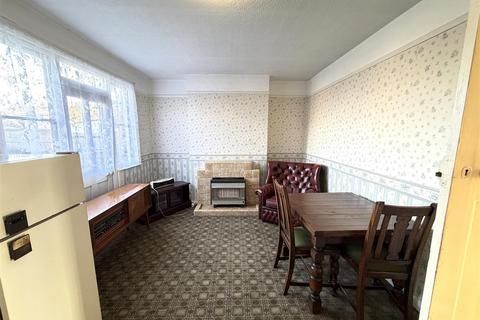 3 bedroom terraced house for sale, Bond Road, Mitcham